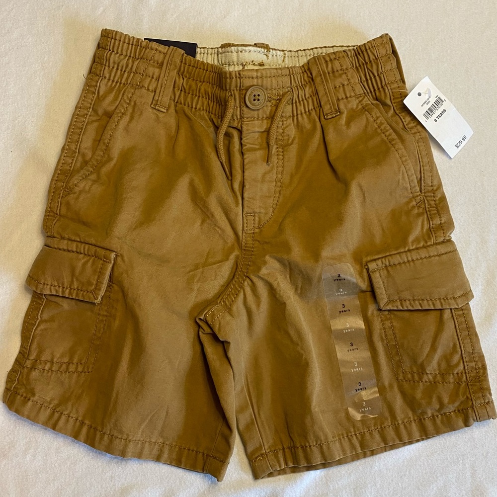 Gap khaki shorts